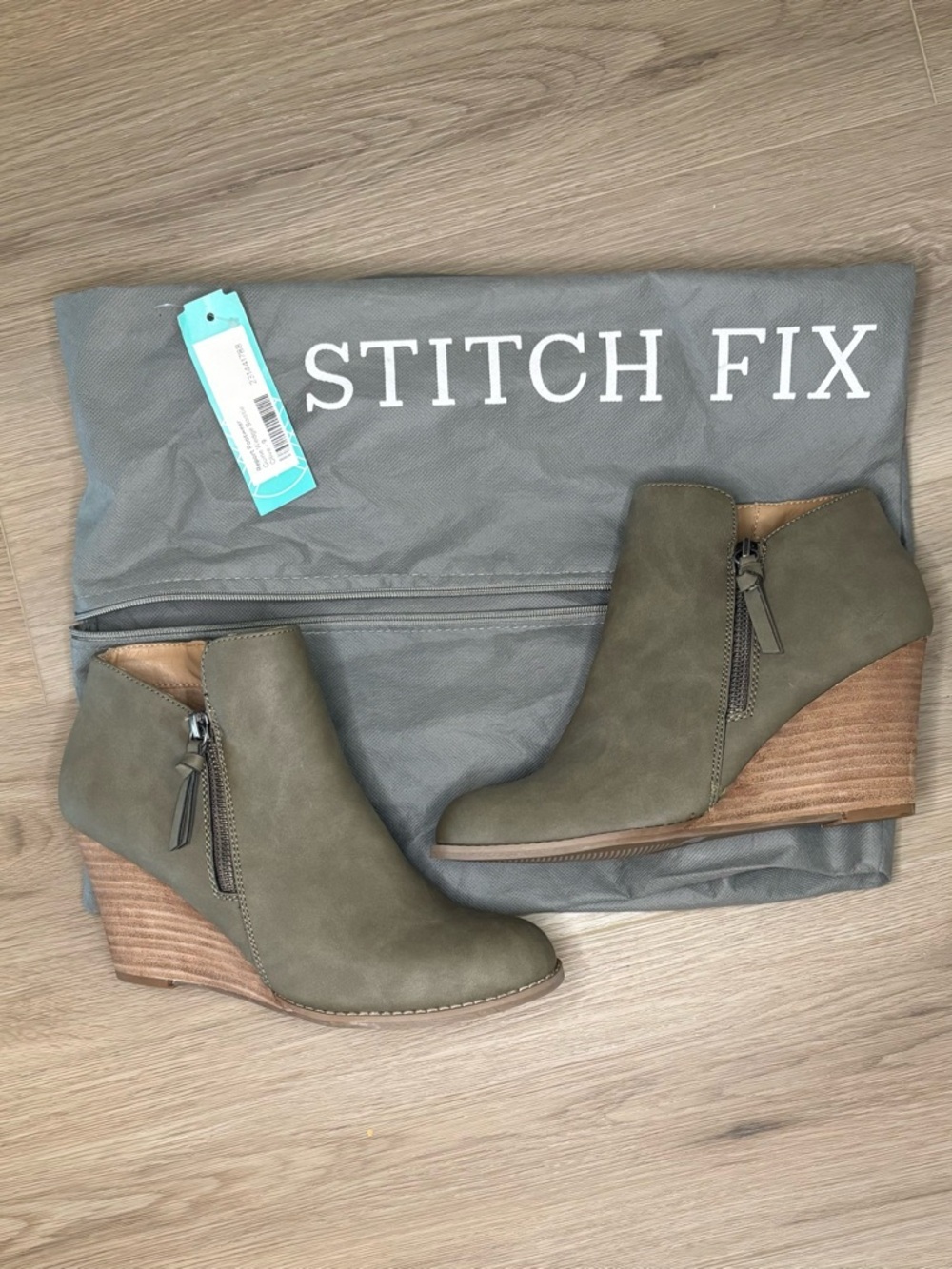 Report Wedge Ankle Bootie Women's Olive Suede Wedge Booties MSRP $57
